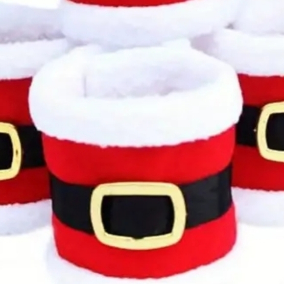4pcs Christmas Buckle Santa Belt Festive Napkin Holders. NEW NWT. - Picture 11 of 11